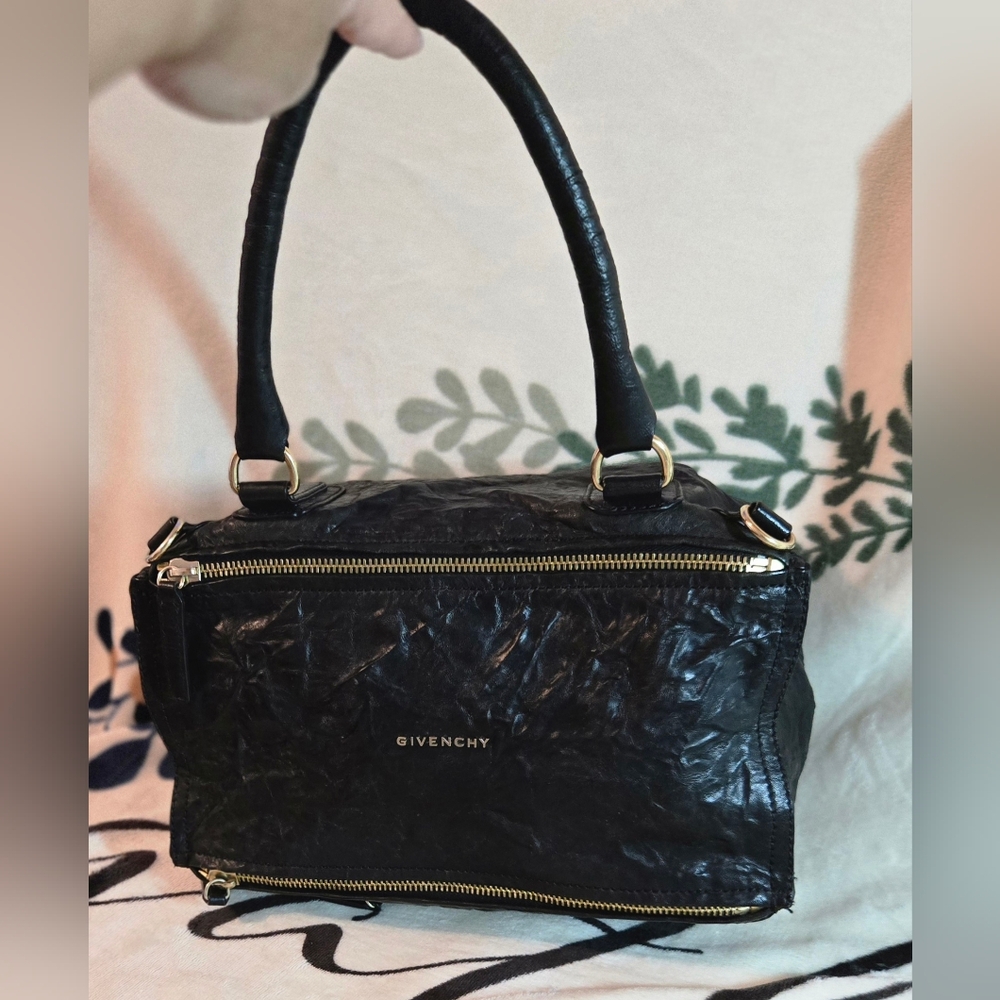 💯 Authentic Givenchy Pandora 2Way Black Gold Sheep Leather Handbag